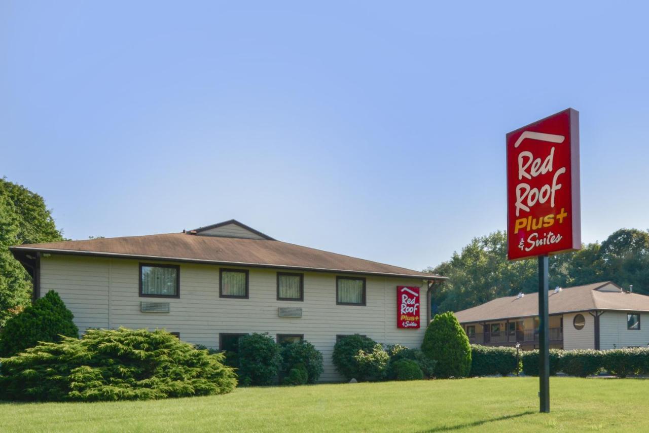 Red Roof Inn Plus+ & Suites Guilford Buitenkant foto
